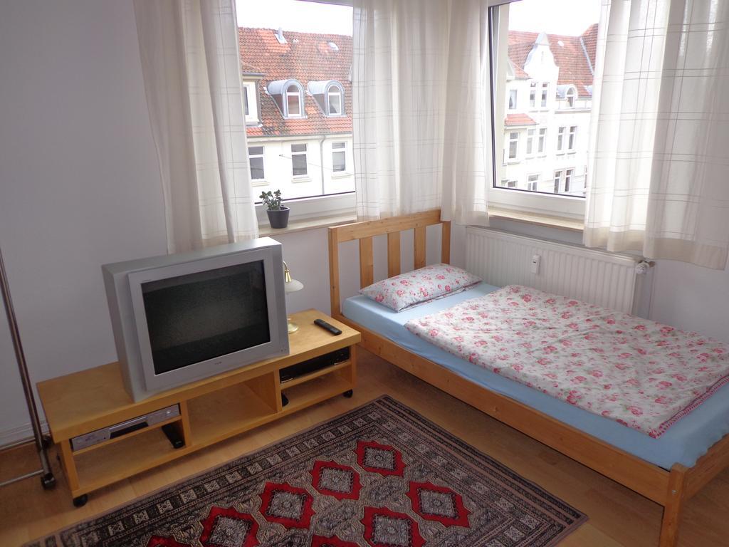 Apartments Naehe Messe - Room Agency Хановер Стая снимка